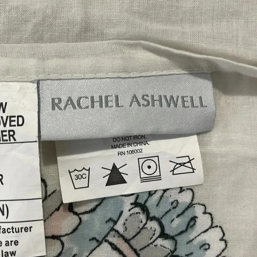 Rachel Ashwell Quilted Pillow Covers Paisley Floral
Blue White Size 21x37 Set - Picture 8 of 10